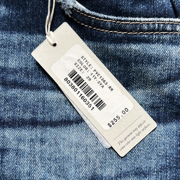 AG The Stilt Crop Jean - Picture 6 of 7